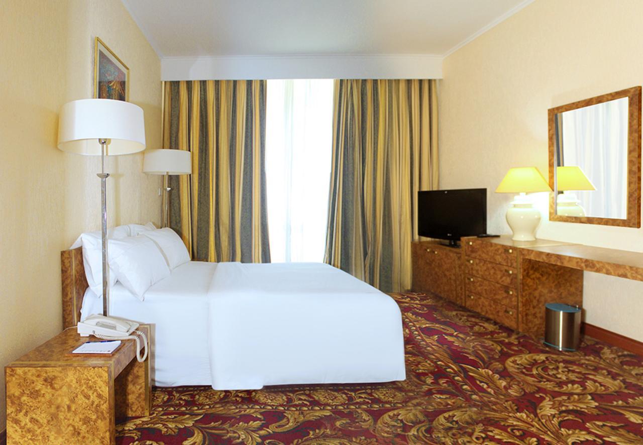 Hotel Mont Febe Yaoundé Esterno foto