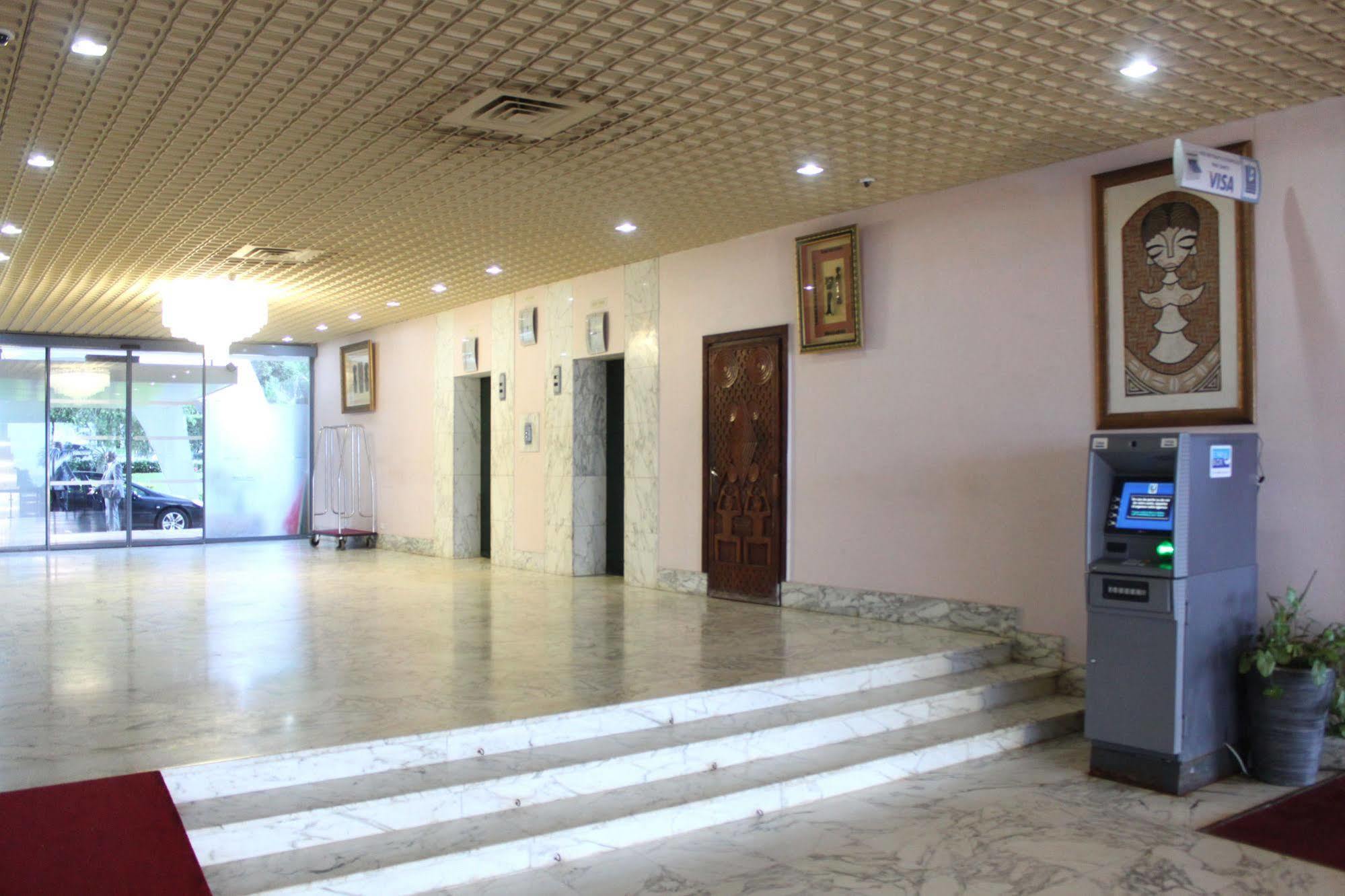 Hotel Mont Febe Yaoundé Esterno foto